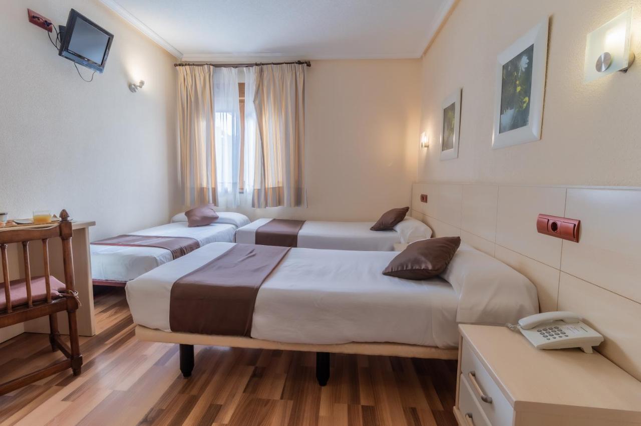 โอสตัล รูรัล เอล กาโญ บาย วิเวเร สเตย์ Hotel Alpedrete ภายนอก รูปภาพ